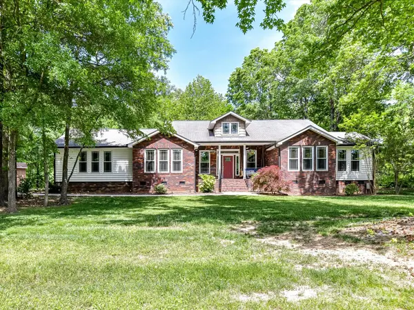 4301 Middle Stream RD, Charlotte, NC 28213