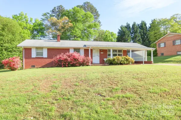 3119 6th AVE SW, Hickory, NC 28602