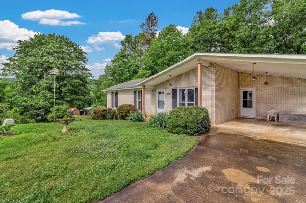 676 Arrowhead TRL #6, Marion, NC 28752