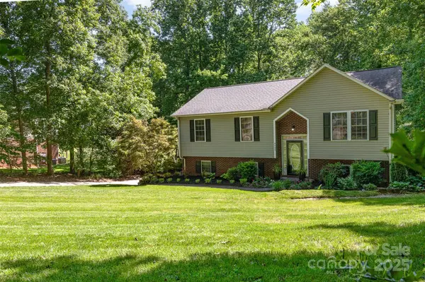 4700 Hickory Grove RD, Mount Holly, NC 28120