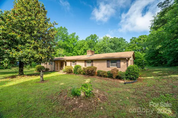 2871 Loviee RD,  Lincolnton,  NC 28092