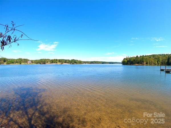 2163 W Paradise Harbor DR, Connelly Springs, NC 28612