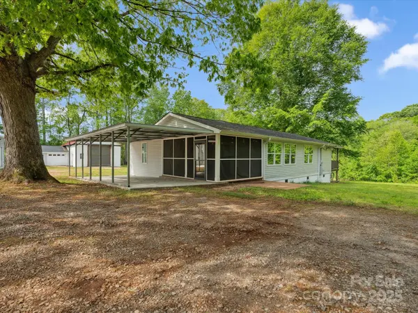 195 Bluebird LN, Salisbury, NC 28146