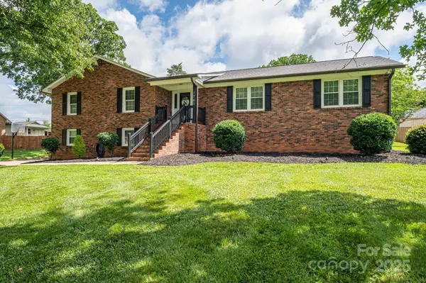1761 Arden DR, Lincolnton, NC 28092
