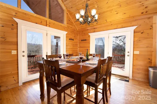 693 Blackberry Ridge RD, Burnsville, NC 28714