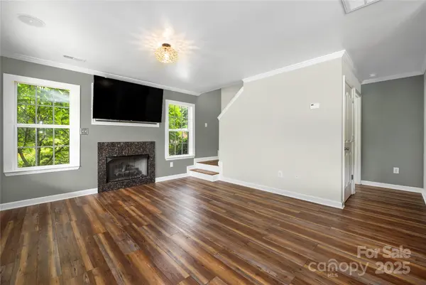 7101 Weavers RUN, Cramerton, NC 28032