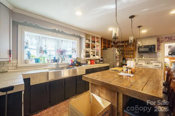 2808 Water Plant RD, Maiden, NC 28650