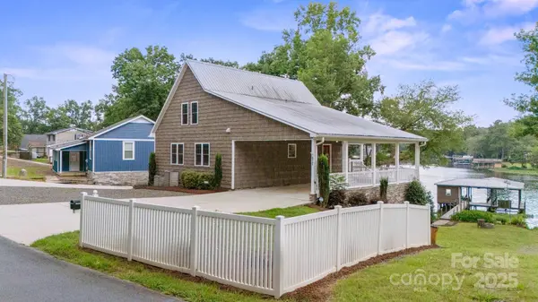 612 Berry Hill DR, Norwood, NC 28128