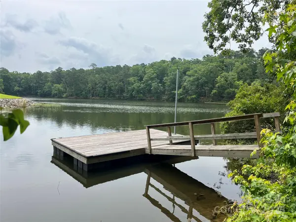 1249 Screech Owl RD, Camden, SC 29020