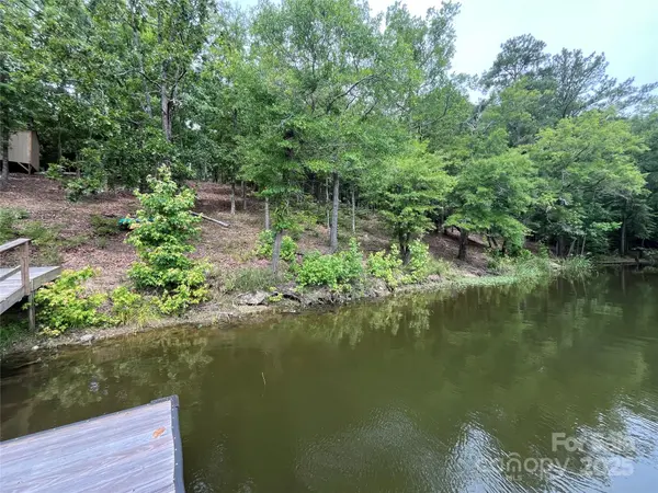 1249 Screech Owl RD, Camden, SC 29020