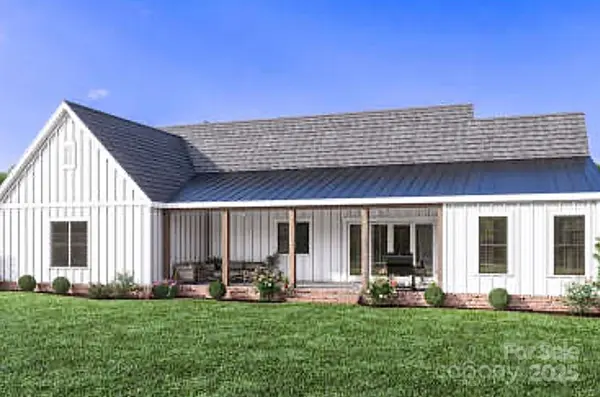 195 Bloomingdale DR, Fletcher, NC 28732