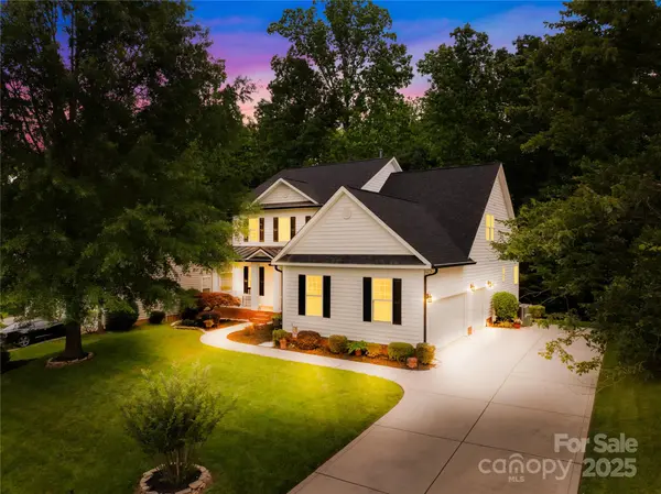 136 Pink Orchard DR, Mooresville, NC 28115