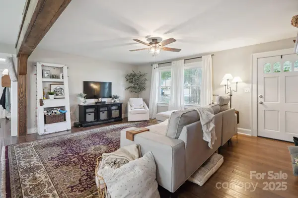 1787 Eastover DR, Mount Pleasant, NC 28124