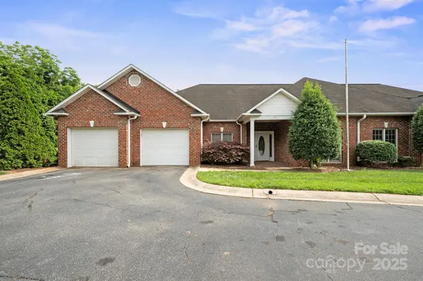 104 Mooreland DR NE,  Conover,  NC 28613