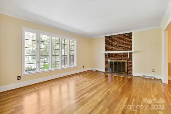 6921 Thermal RD, Charlotte, NC 28211