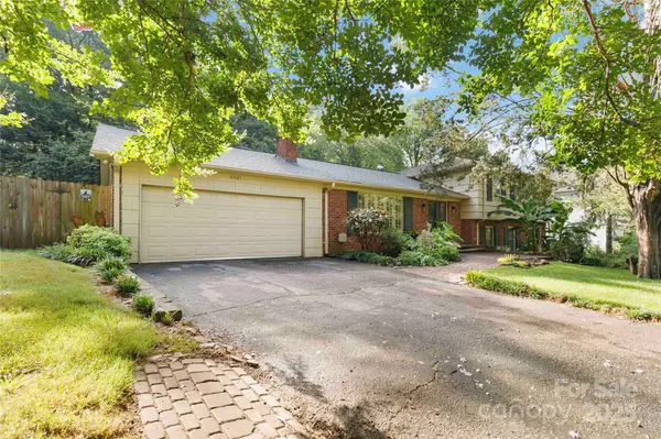 6921 Thermal RD, Charlotte, NC 28211
