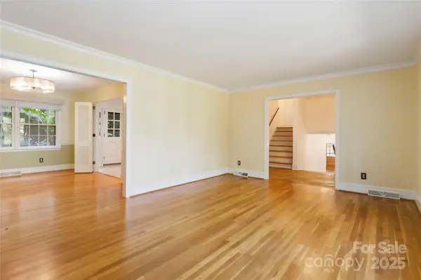 6921 Thermal RD, Charlotte, NC 28211
