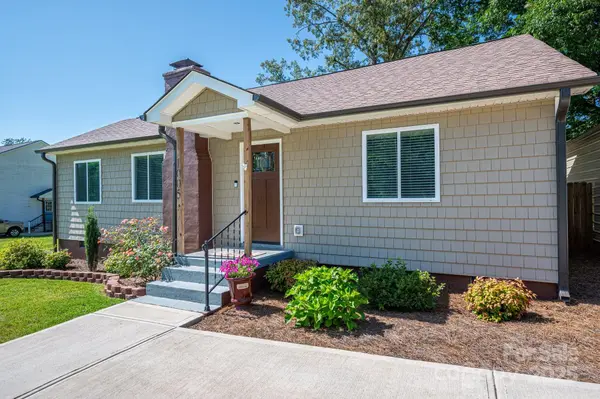 1005 Noles DR, Mount Holly, NC 28120