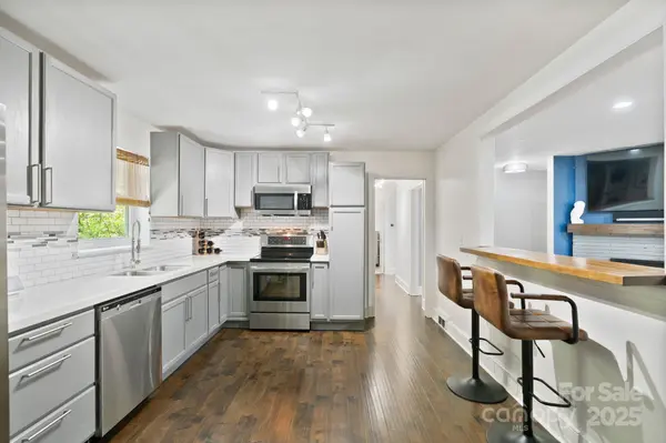 5914 Mt Holly Huntersville RD, Charlotte, NC 28216