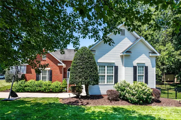 2124 Congress CT, Kannapolis, NC 28083