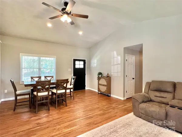 147 Dutchman RD, Harmony, NC 28634