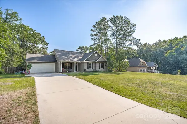 1284 Sand Oak DR, Lugoff, SC 29078