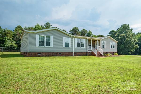 6785 Knotty Wood LN, Vale, NC 28168