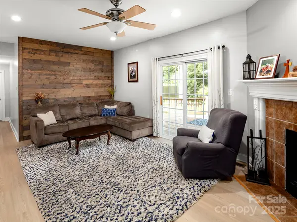 60 Jericho Ridge RD, Fletcher, NC 28732
