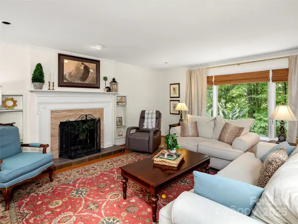 64 Wells LN, Tryon, NC 28782