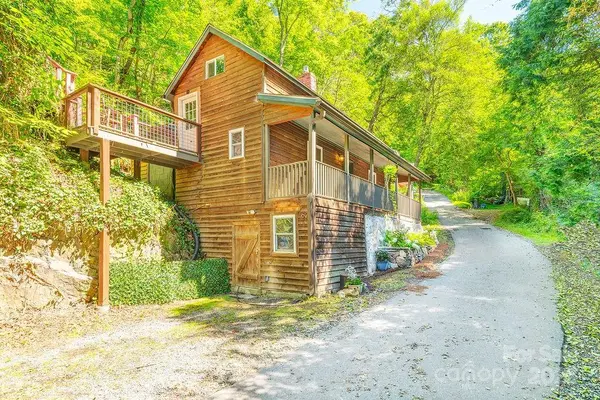 67 Hardwick Branch DR, Marshall, NC 28753
