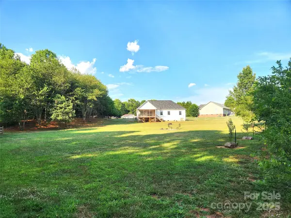 2805 Eagle DR, Lincolnton, NC 28092