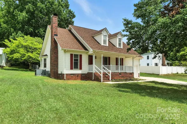 608 Azalea LN, China Grove, NC 28023