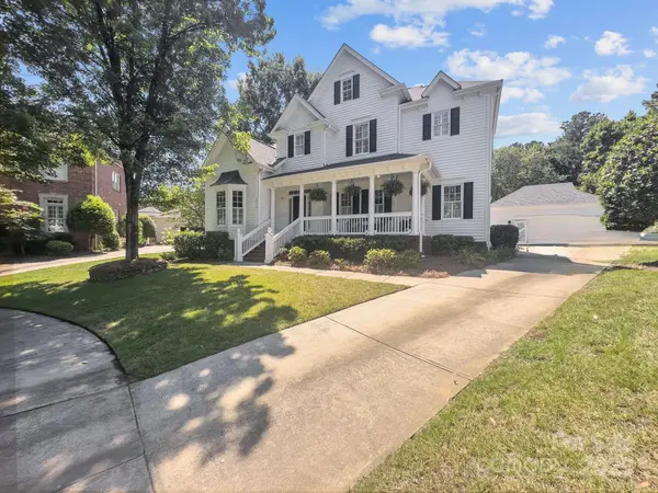 7213 Lutzen Way CT, Charlotte, NC 28270