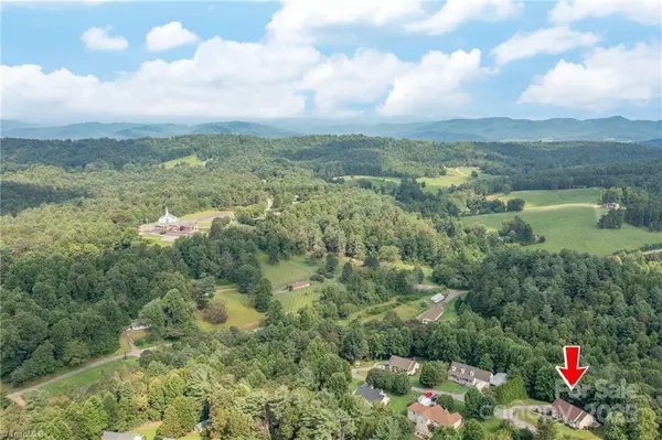 178 Brooklin ST, Wilkesboro, NC 28697