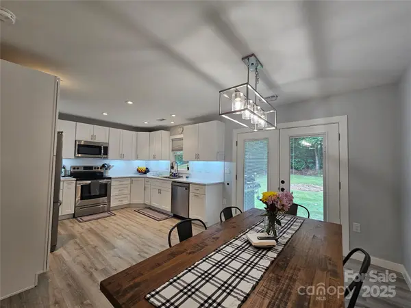 5821 Trotters Ridge RD, Charlotte, NC 28227
