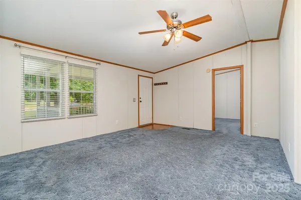 4731 Stratford LN, Denver, NC 28037