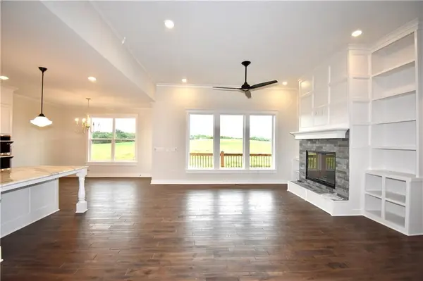 7628 N Sycamore AVE, Kansas City, MO 64158