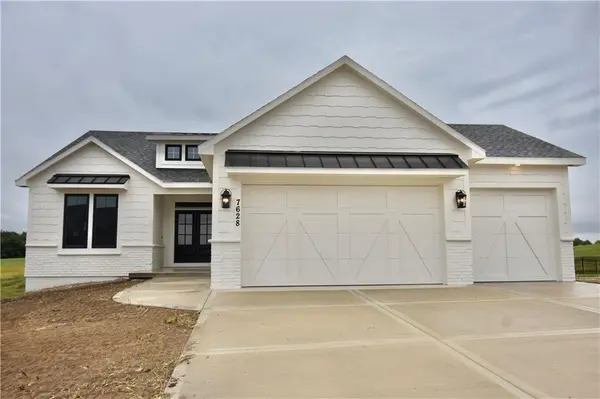 7628 N Sycamore AVE, Kansas City, MO 64158