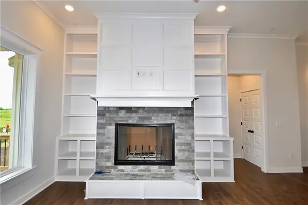 7628 N Sycamore AVE, Kansas City, MO 64158