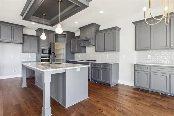 13815 NW 71st ST, Parkville, MO 64152