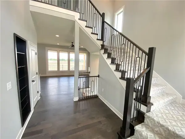 13409 W 177th ST, Overland Park, KS 66013