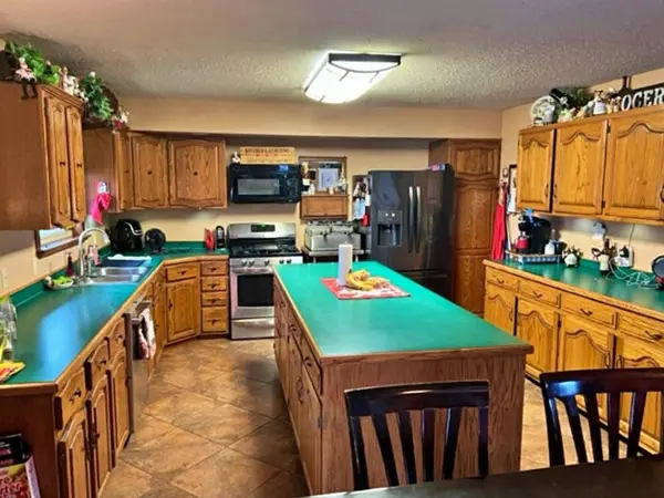 106 S Dittman ST, Frontenac, KS 66763
