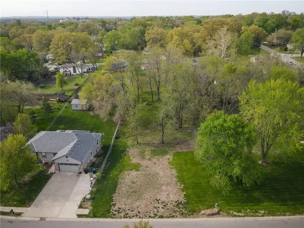 1306 Hamilton ST, Pleasant Hill, MO 64080