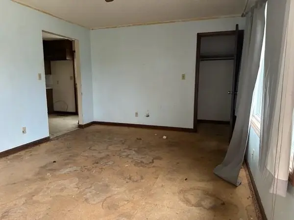 59 E 3rd ST, Chillicothe, MO 64601