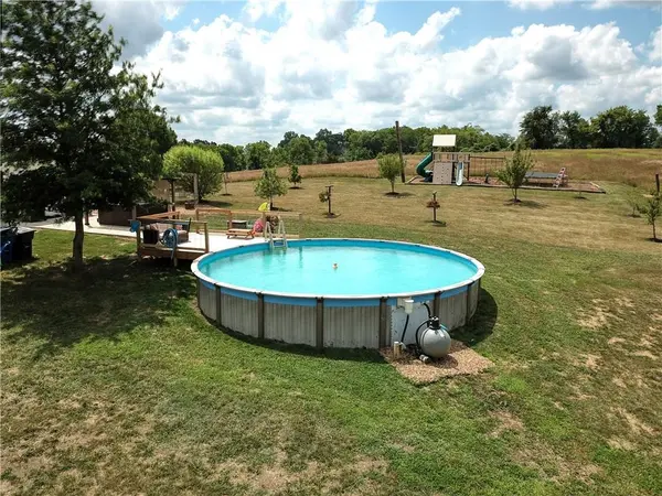 548 NW 921st RD, Centerview, MO 64019