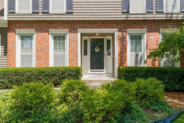 13314 W 116th TER, Overland Park, KS 66210