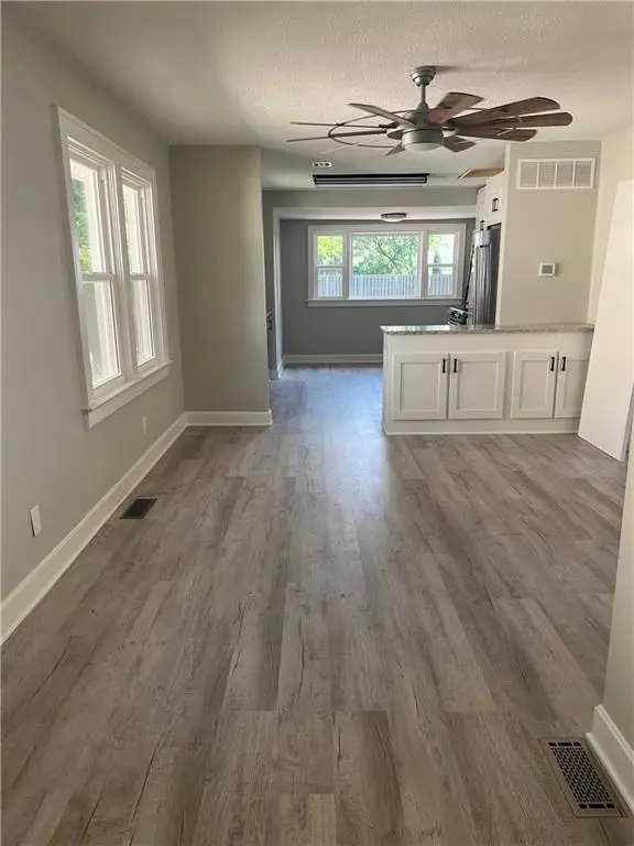 2113 E 26th AVE, North Kansas City, MO 64116