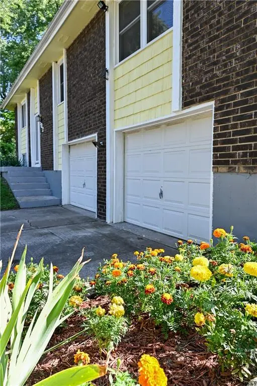 502 Oat CIR, Buckner, MO 64016