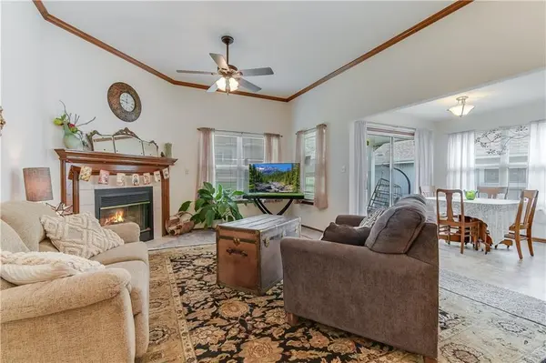 16500 E 53rd Street CT #S, Independence, MO 64055