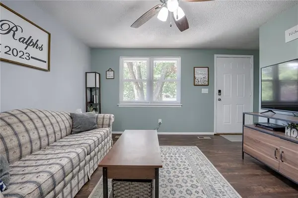 4519 N White AVE, Kansas City, MO 64117